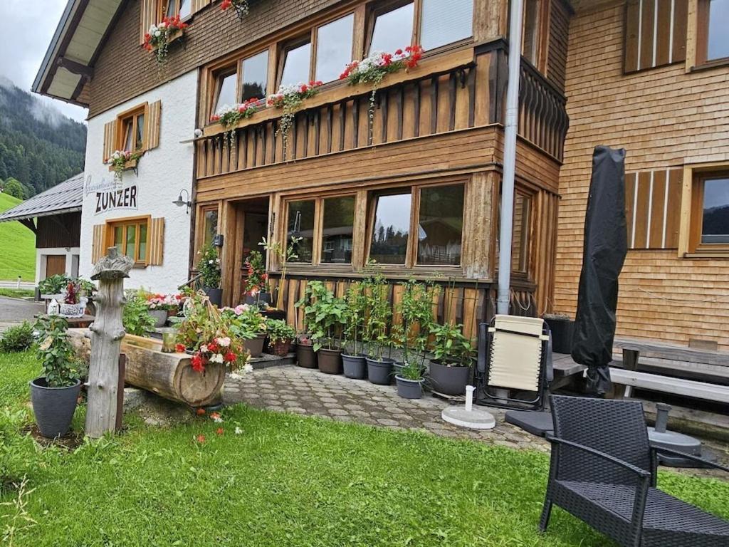 Holiday Apartment In Mittelberg With Wifi Exteriör bild